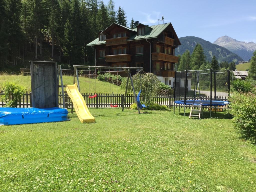 Hotel Garni Gruenmoos Sankt Jakob in Defereggen Dış mekan fotoğraf