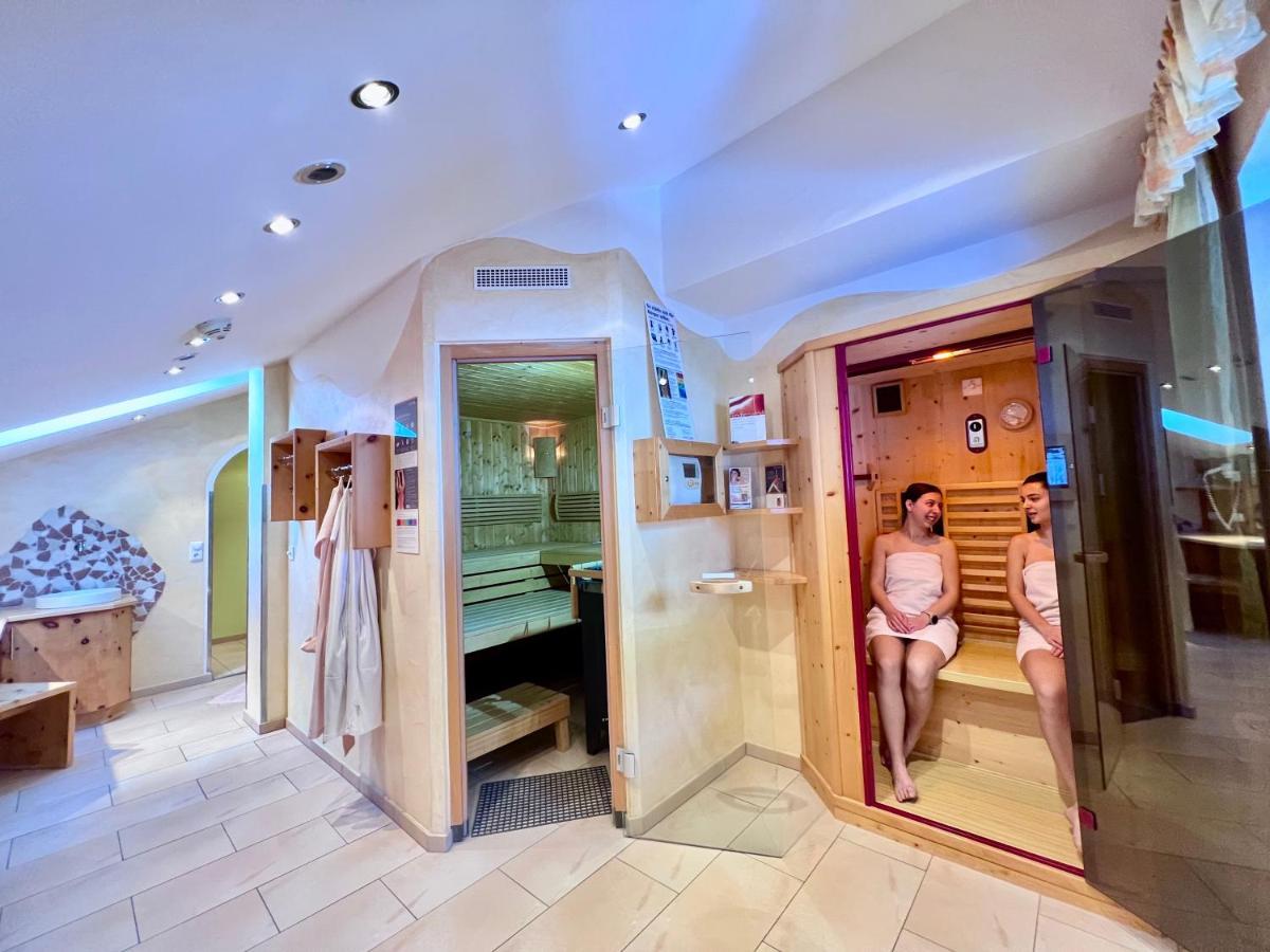 Hotel Garni Gruenmoos Sankt Jakob in Defereggen Dış mekan fotoğraf